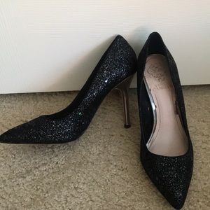 Vince Camuto Harty Pump black iridescent —sz 7/37
